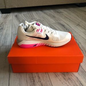 Nike Zoom Structure Size 10 - Never Worn
